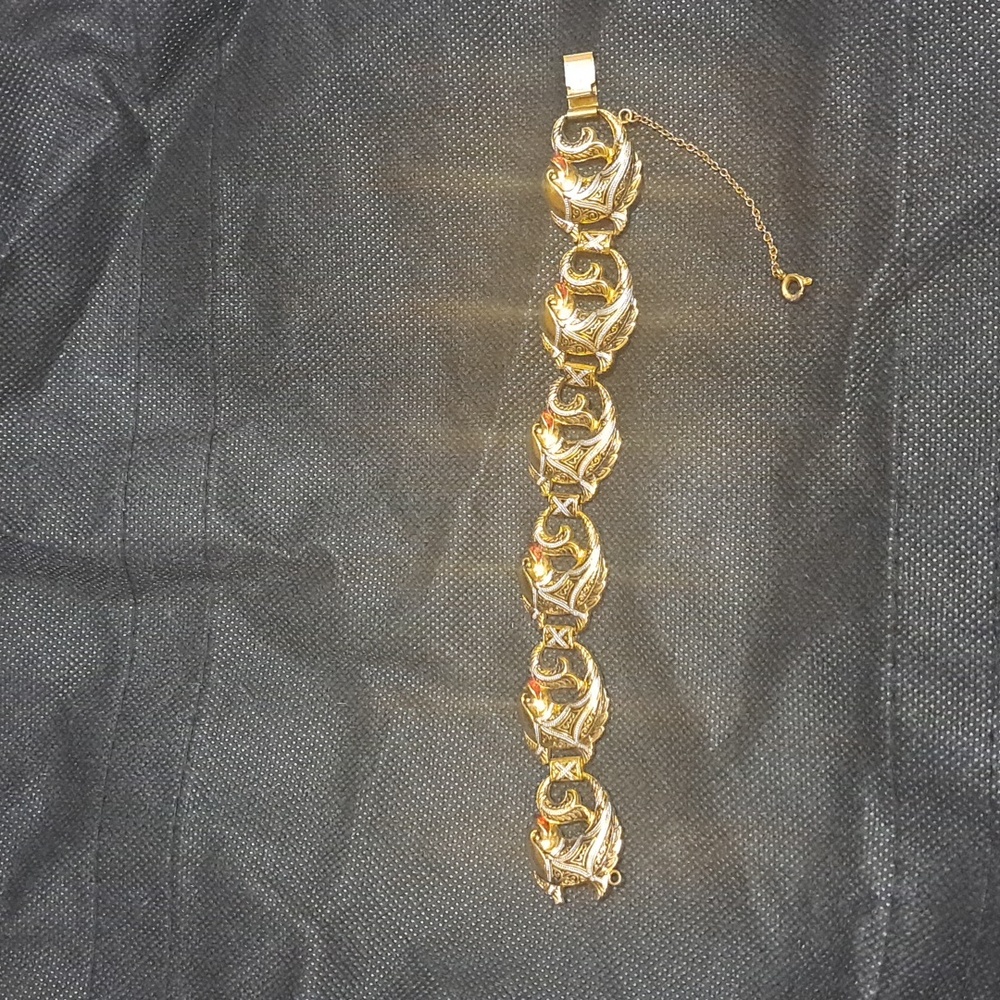 Dolphin bracelet